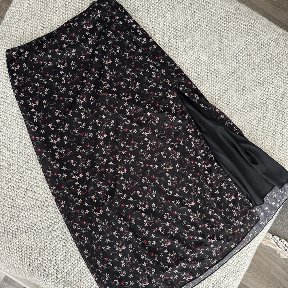 Small floral skirt with slit.